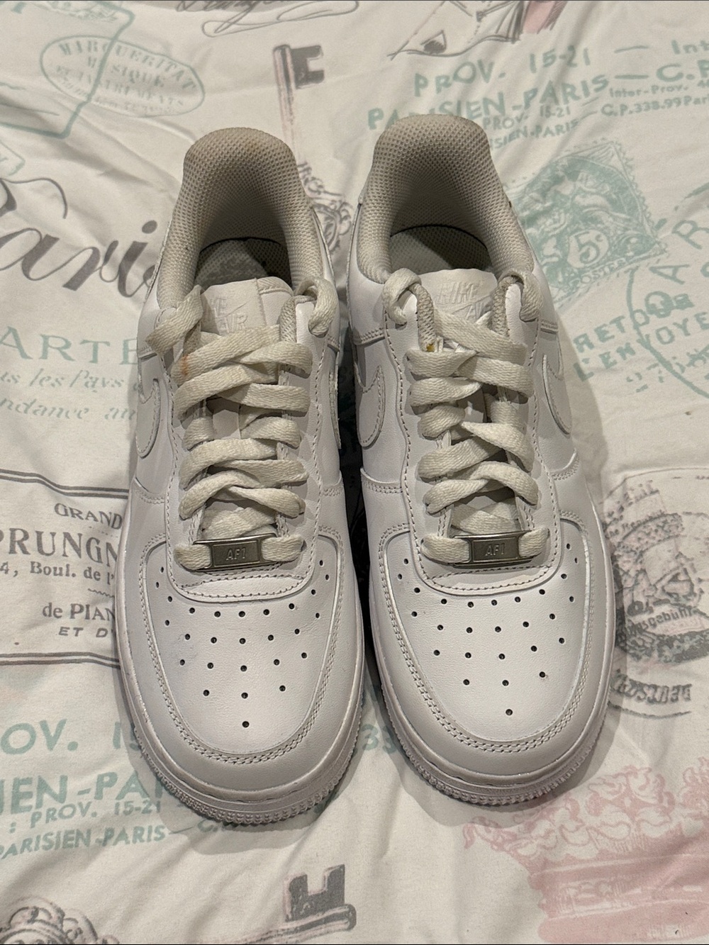 NIKE AIR FORCE 1